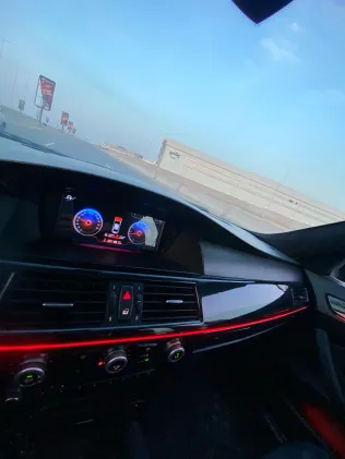 بي ام دبليو 525 2008 أبيض مستعملة للبيع