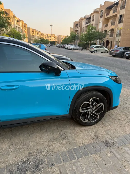 ام جى وان 2025 أبيض مستعملة للبيع - 1
