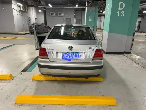 Volkswagen Bora 2002 Silver Used for Sale - 2