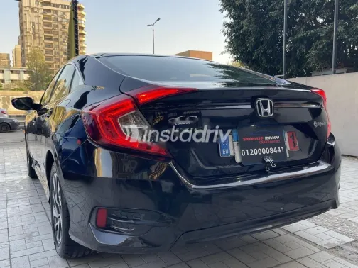 Honda Civic 2017 White Used for Sale - 5