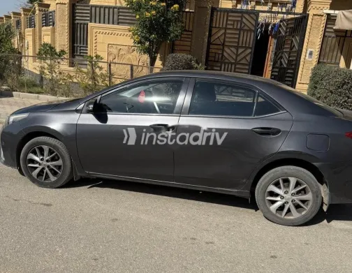 Toyota Corolla 2015 Dark Gray Used for Sale - 3