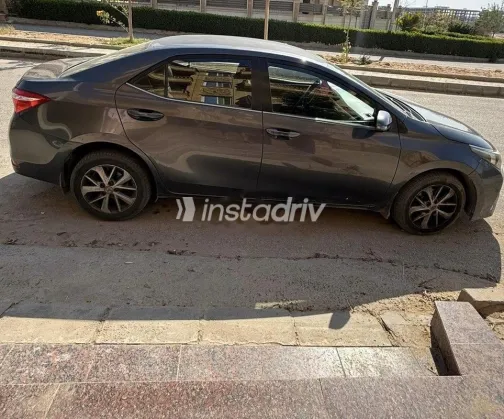 Toyota Corolla 2015 Dark Gray Used for Sale - 4