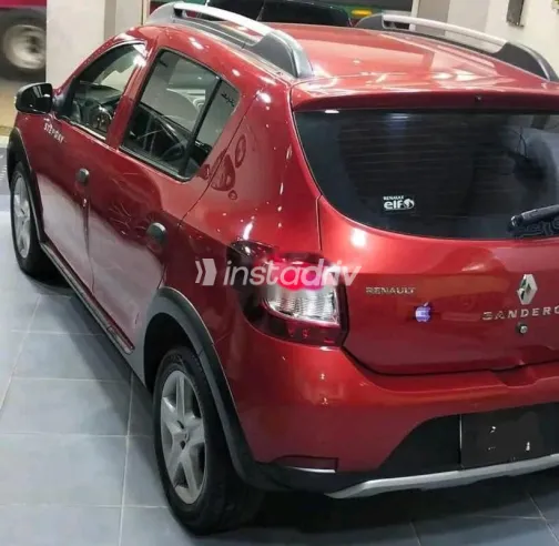 Renault Sandero Step Way 2017 White Used for Sale - 2