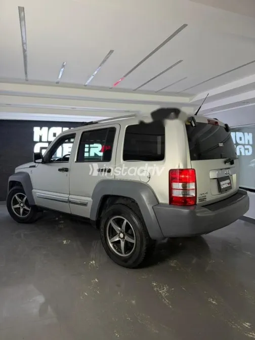 Jeep Cherokee 2011 Silver Used for Sale - 8