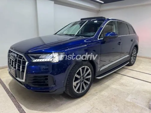 Audi Q7 2019 Dark Blue Used for Sale - 1