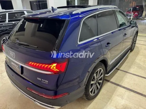 Audi Q7 2019 Dark Blue Used for Sale - 4