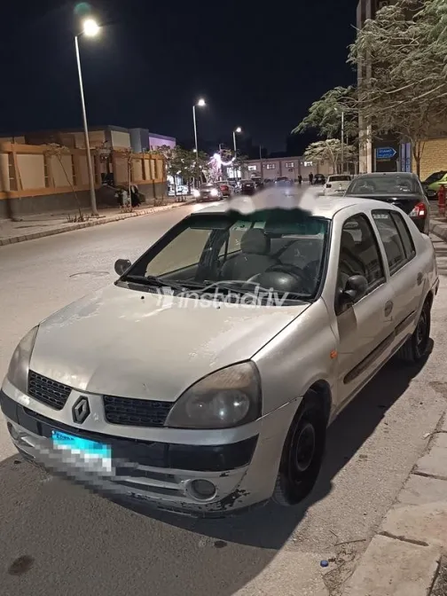 Renault Clio 2004 Silver Used for Sale - 3