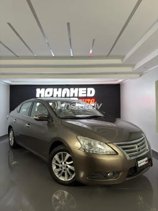 Nissan Sentra 2016 Gold Used for Sale - 2