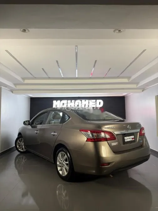 Nissan Sentra 2016 Gold Used for Sale - 7