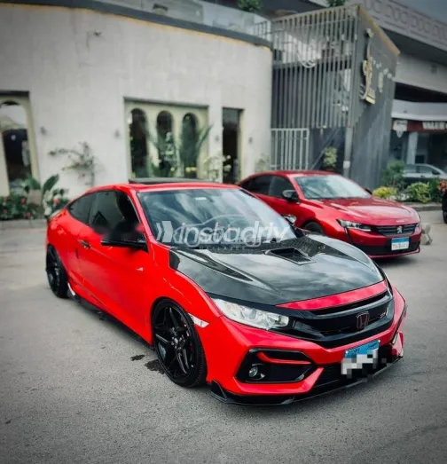 Honda Civic 2018 White Used for Sale - 4