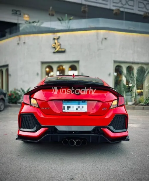 Honda Civic 2018 White Used for Sale - 8