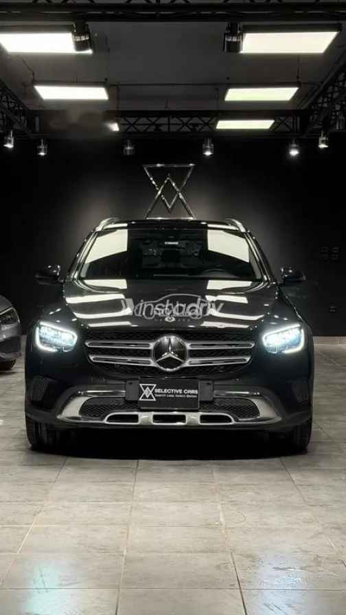Mercedes GLC 200 2021 Black Used for Sale - 2