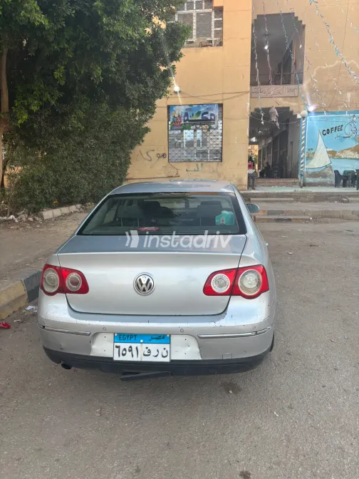 Volkswagen Passat 2006 White Used for Sale - 1