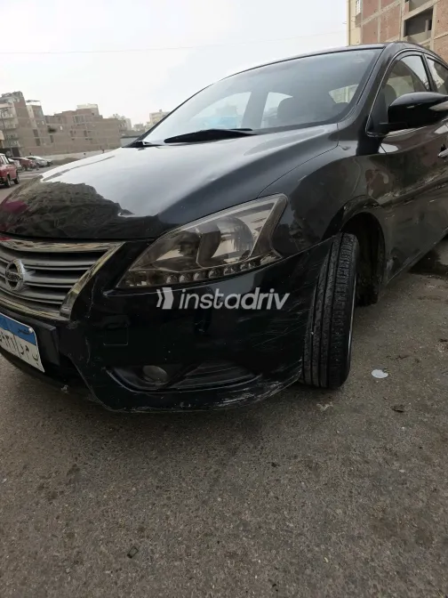 Nissan Sentra 2017 White Used for Sale - 10