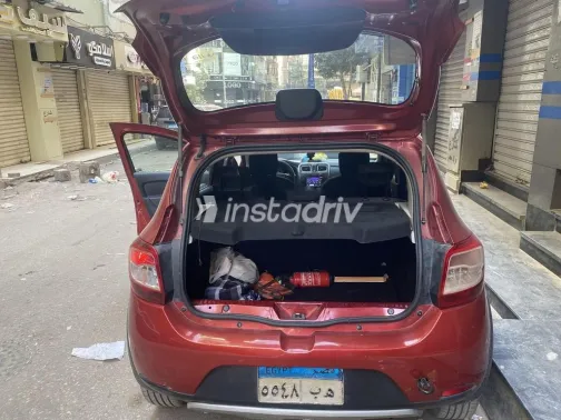 Renault Sandero Step Way 2016 Dark Red Used for Sale - 6