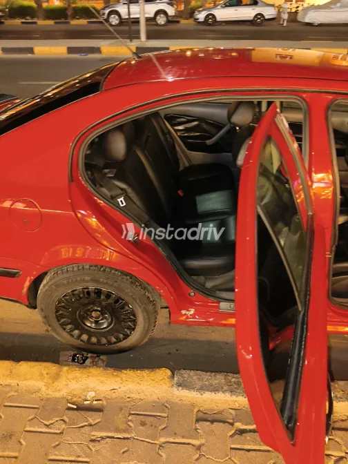 سكودا اوكتافيا 2000 أبيض مستعملة للبيع - 9