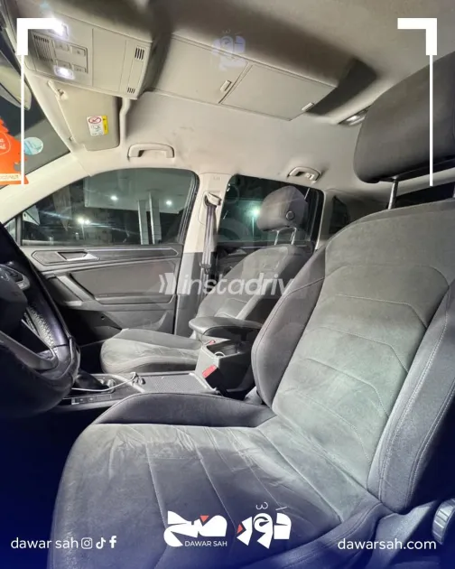 Volkswagen Tiguan 2021 White Used for Sale - 3