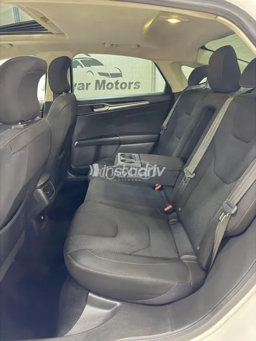 Ford Fusion 2016 White Used for Sale - 9