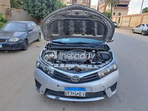 Toyota Corolla 2014 Silver Used for Sale - 2