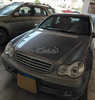 Mercedes C 180 2006 Gold Used for Sale
