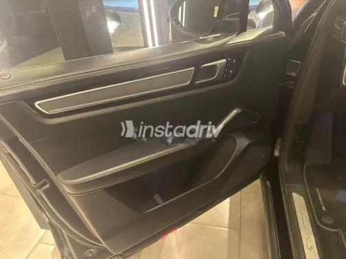 Porsche Cayenne S 2021 Black Used for Sale - 9