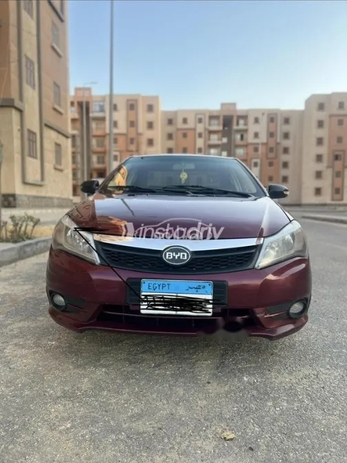 بى واى دى‬ F3 2019 أحمر غامق مستعملة للبيع - 1