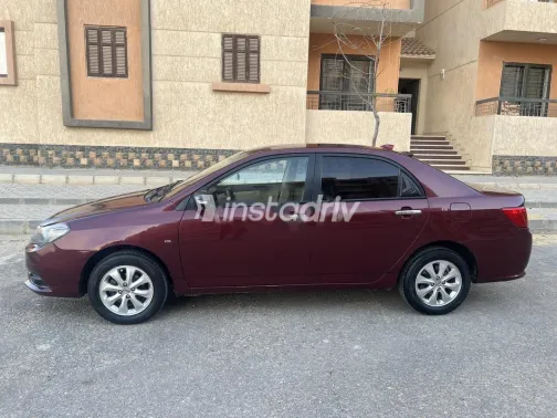 بى واى دى‬ F3 2019 أحمر غامق مستعملة للبيع - 2