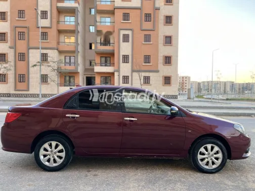 بى واى دى‬ F3 2019 أحمر غامق مستعملة للبيع - 4