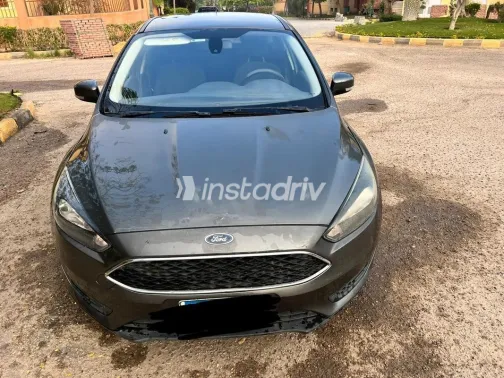 Ford Focus 2017 White Used for Sale - 3