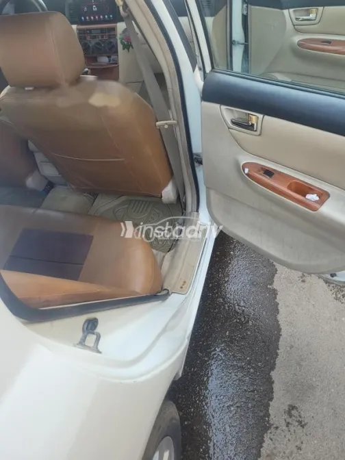 بى واى دى‬ F3 2013 أبيض مستعملة للبيع - 7