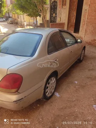نيسان صنى 2007 ذهبي مستعملة للبيع