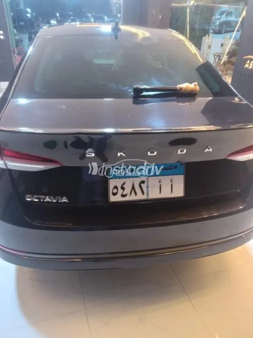 سكودا اوكتافيا 2022 أسود مستعملة للبيع - 4