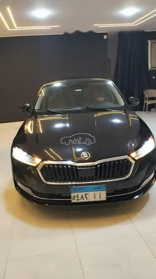 سكودا اوكتافيا 2022 أسود مستعملة للبيع