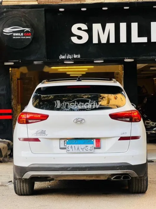 Hyundai Tucson GDI 2019 White Used for Sale - 5