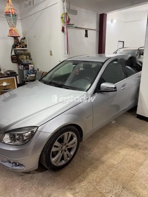 Mercedes C 180 2009 Silver Used for Sale - 7
