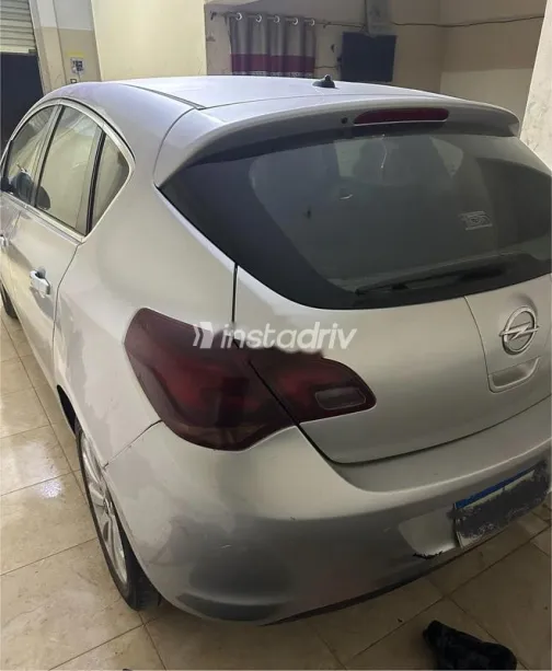 Opel Astra 2012 Silver Used for Sale - 7