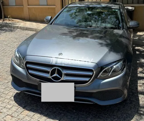 Mercedes E 180 2018 White Used for Sale - 4