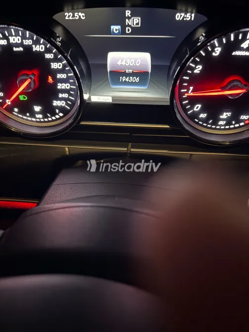Mercedes E 180 2018 White Used for Sale - 7