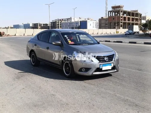 Nissan Sunny 2023 White Used for Sale - 1