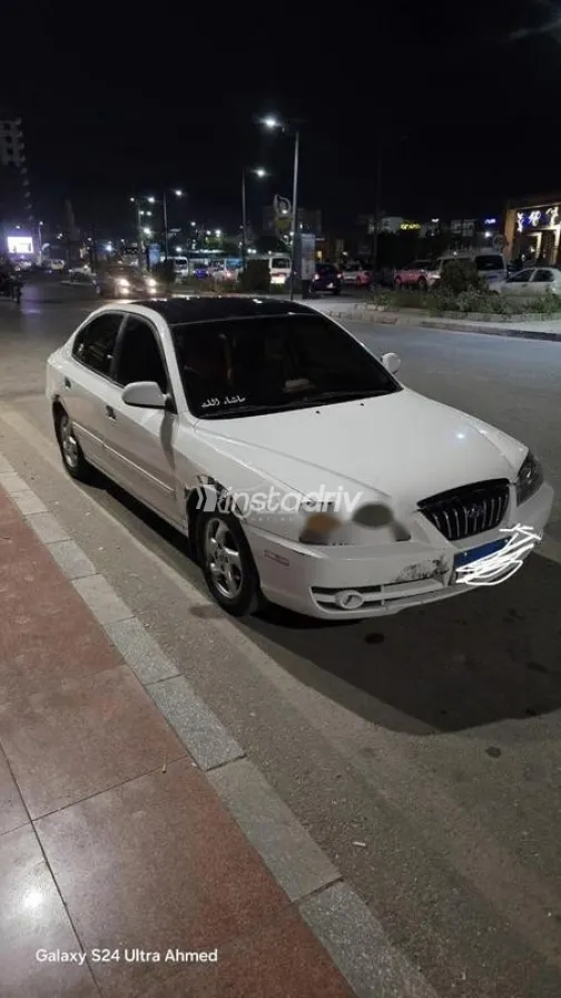 Hyundai Avante 2003 White Used for Sale - 4