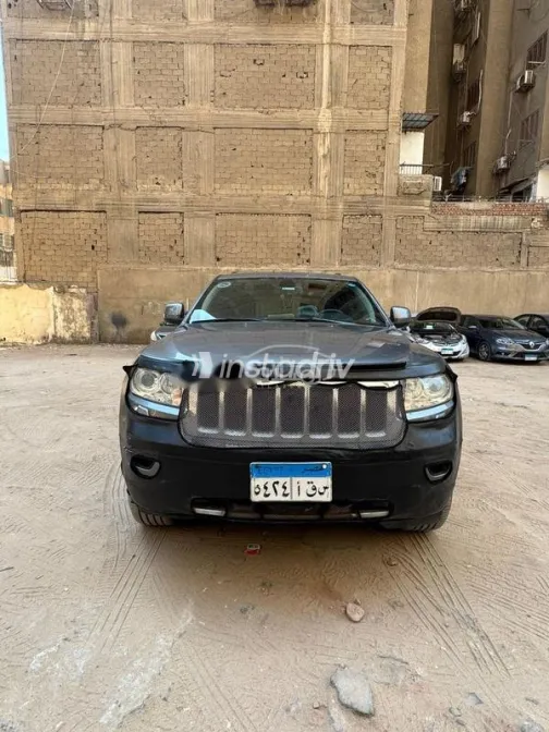 Jeep Grand Cherokee 2013 Gray Used for Sale - 7