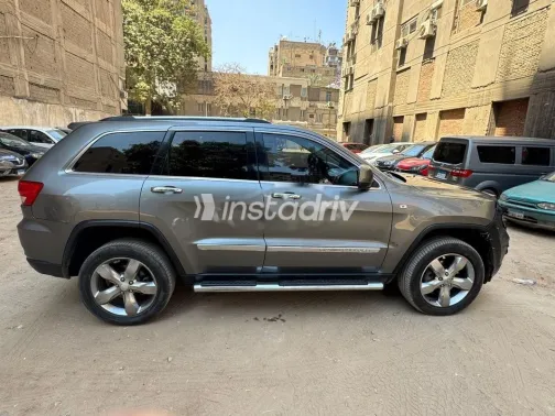Jeep Grand Cherokee 2013 Gray Used for Sale - 8