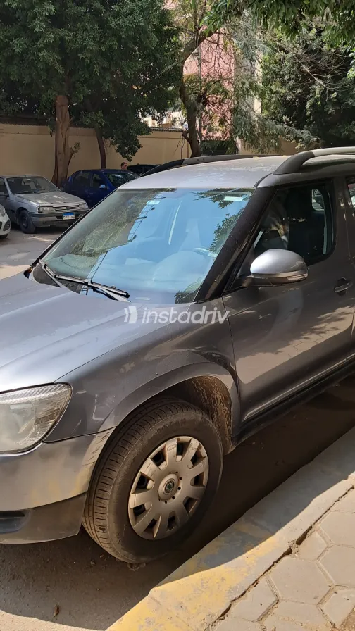 Skoda Yeti 2013 White Used for Sale - 3
