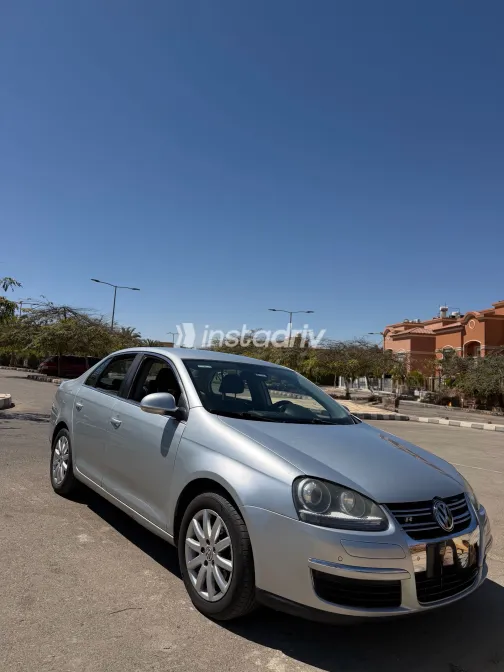 Volkswagen Jetta 2010 White Used for Sale - 2