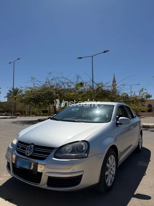 Volkswagen Jetta 2010 White Used for Sale - 3
