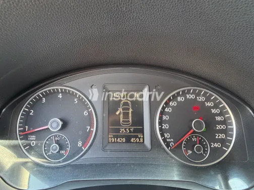 Volkswagen Jetta 2010 White Used for Sale - 4