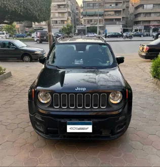 جيب رينيجيد 2017 أبيض مستعملة للبيع