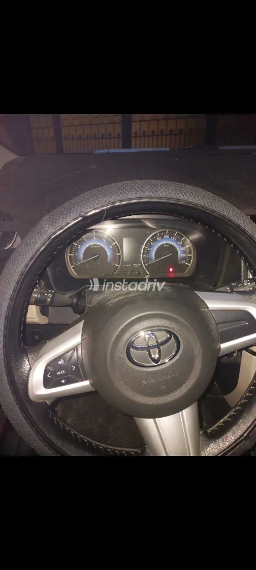 Toyota Rush 2019 White Used for Sale - 3