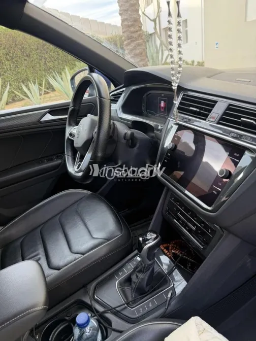 Volkswagen Tiguan 2021 White Used for Sale - 2