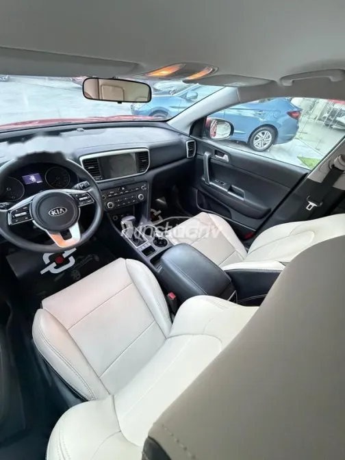 Kia Sportage 2022 Red Used for Sale - 6